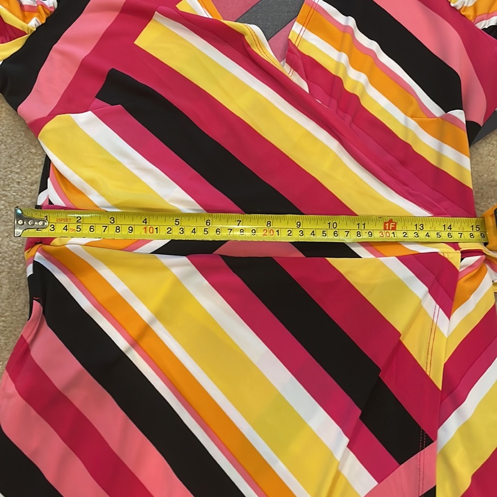 Colorful Wrap Dress💛🧡🖤💓 - Picture 10 of 10